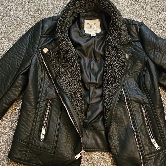 Women's Black Leather Jacket - Picture 2 of 4
